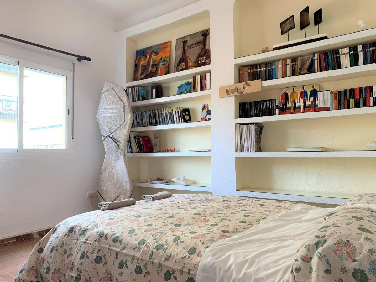 Wide And Traditional- 2Bd 1Bth- Gavidia Sevilla Eksteriør billede